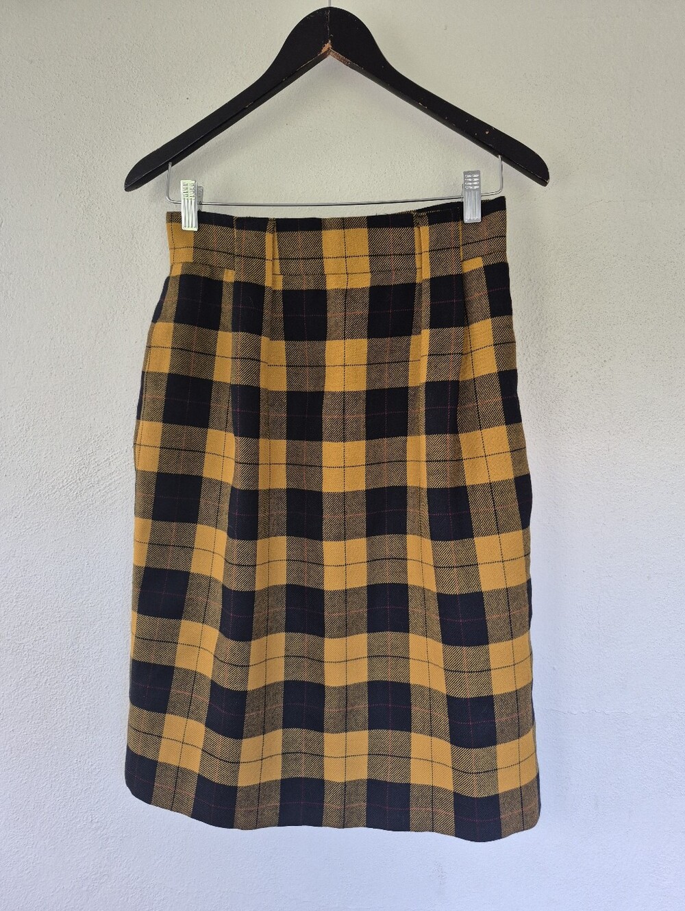 100% Wool Vintage Yellow And Black Plaid Skirt Size 8